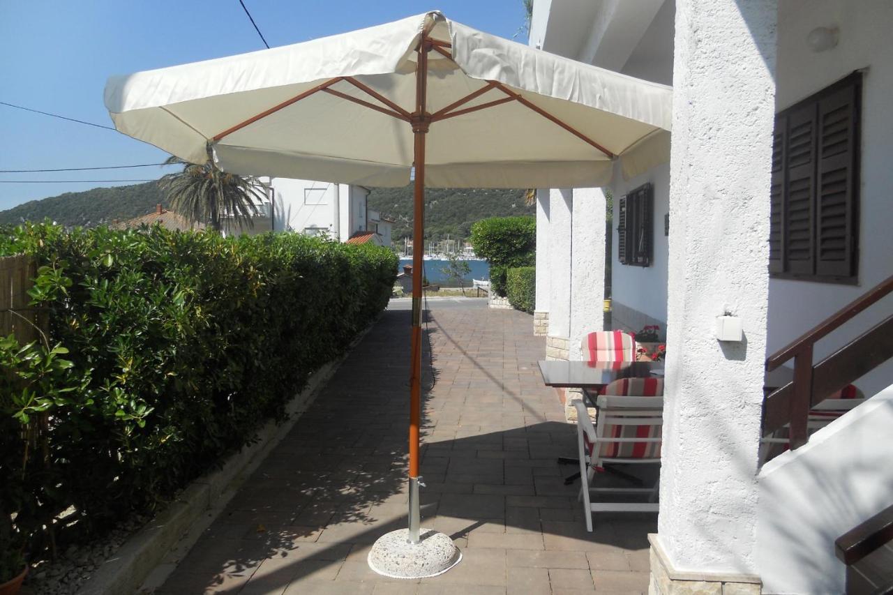 Apartment Supetarska Draga - Donja 5030a Bagian luar foto