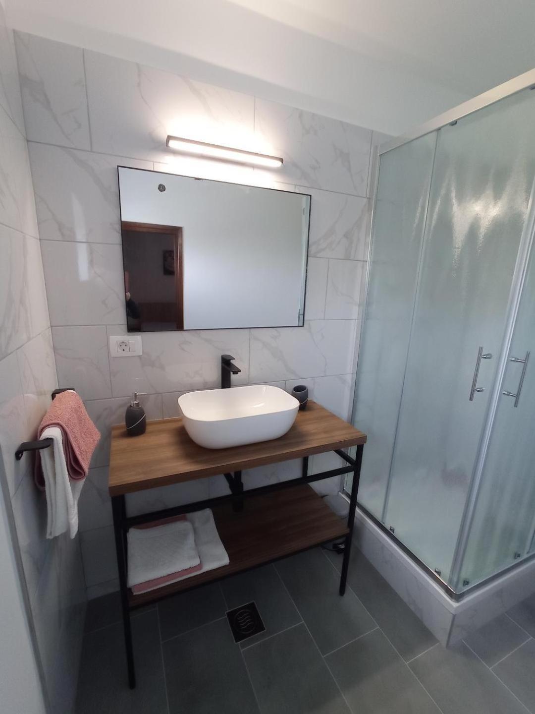 Apartment Supetarska Draga - Donja 5030a Bagian luar foto